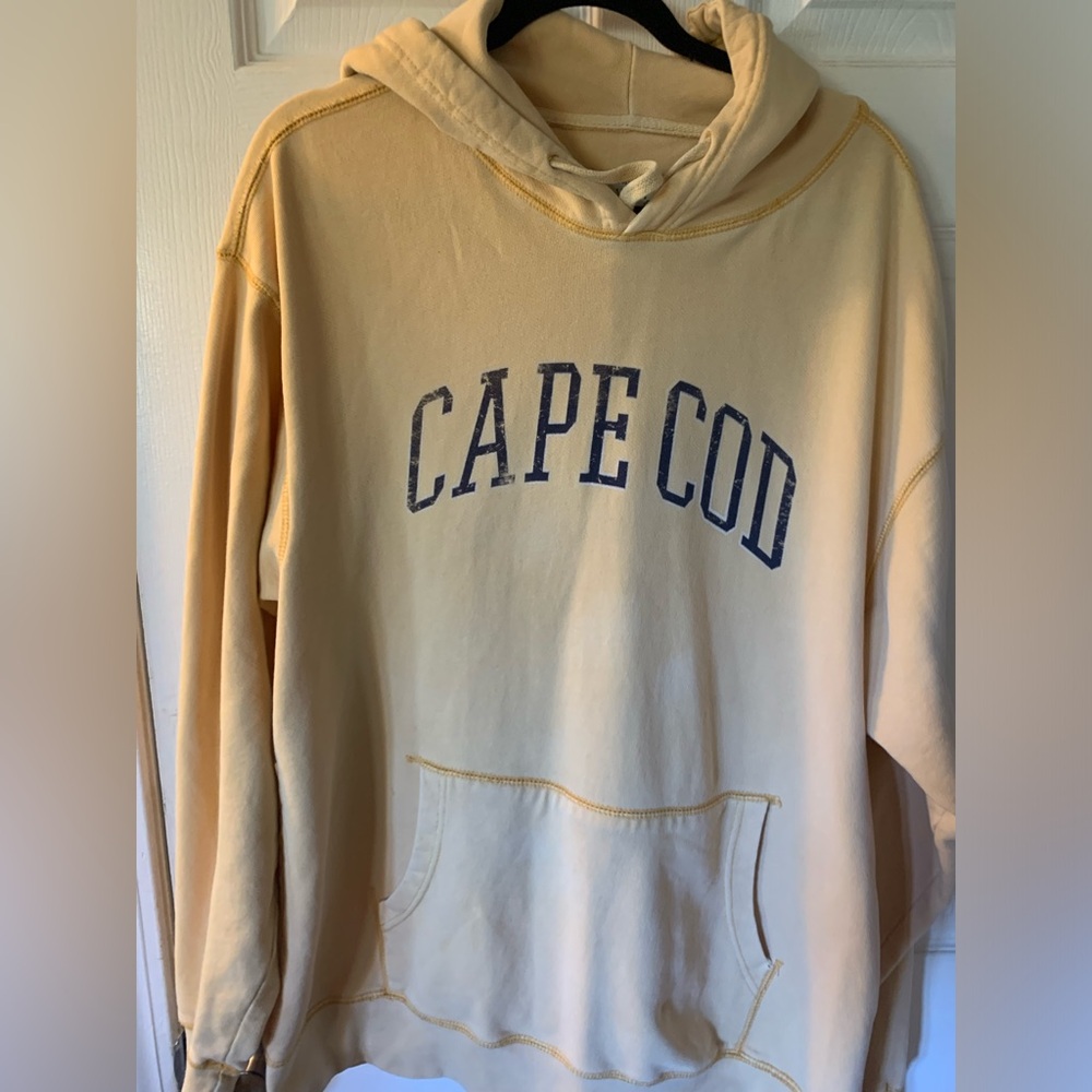 Men’s size L Cape Cod sweatshirt from Cuffy’s Provincetown MA